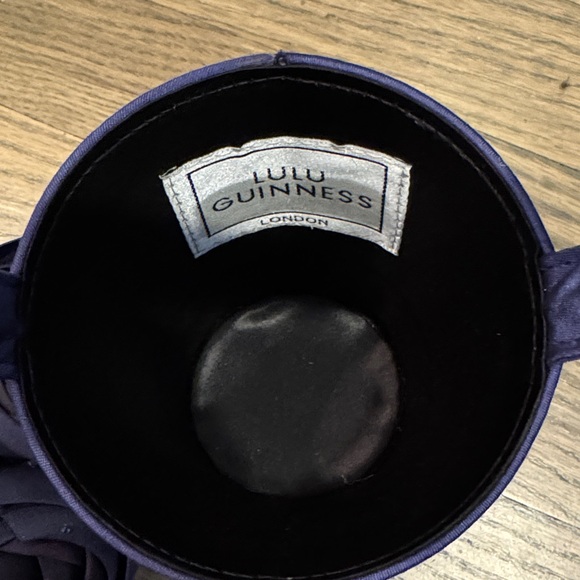 Lulu Guinness Navy Floral Wristlet - Picture 6 of 11